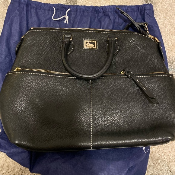 Dooney & Bourke Handbags - Dooney and Burke handbag